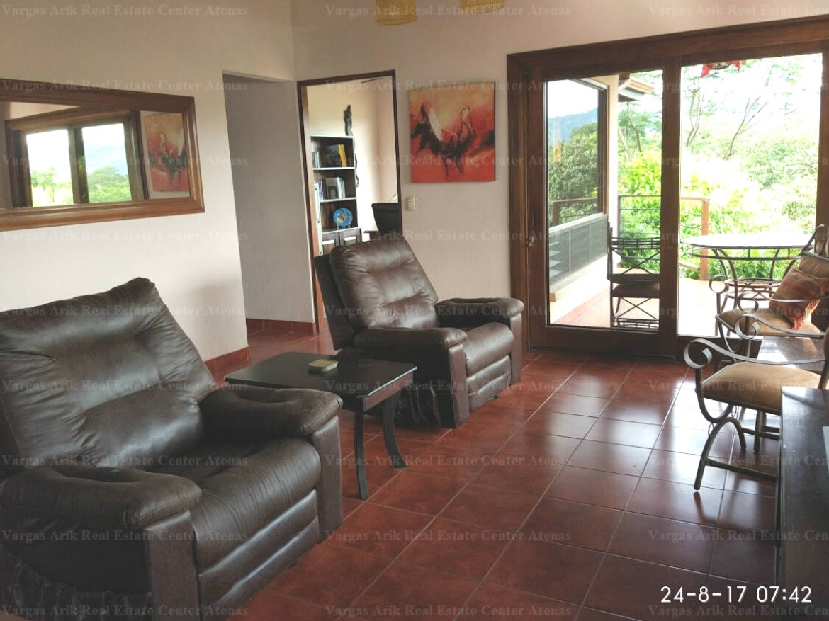 Beautiful 2 bedroom home available for short term rent in Atenas, Roca Verde - Chairs