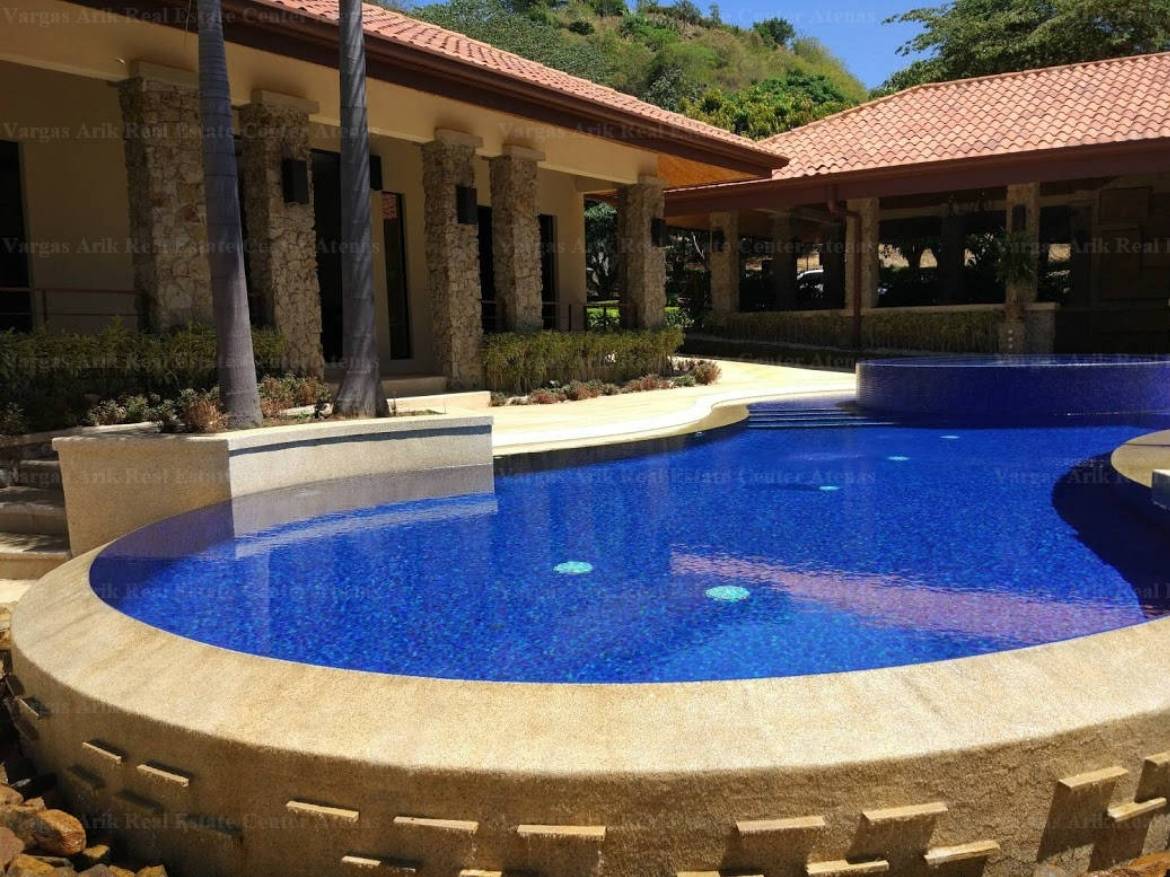 Luxury Atenas property with an exceptional pool and lots of building space - Pool view 2