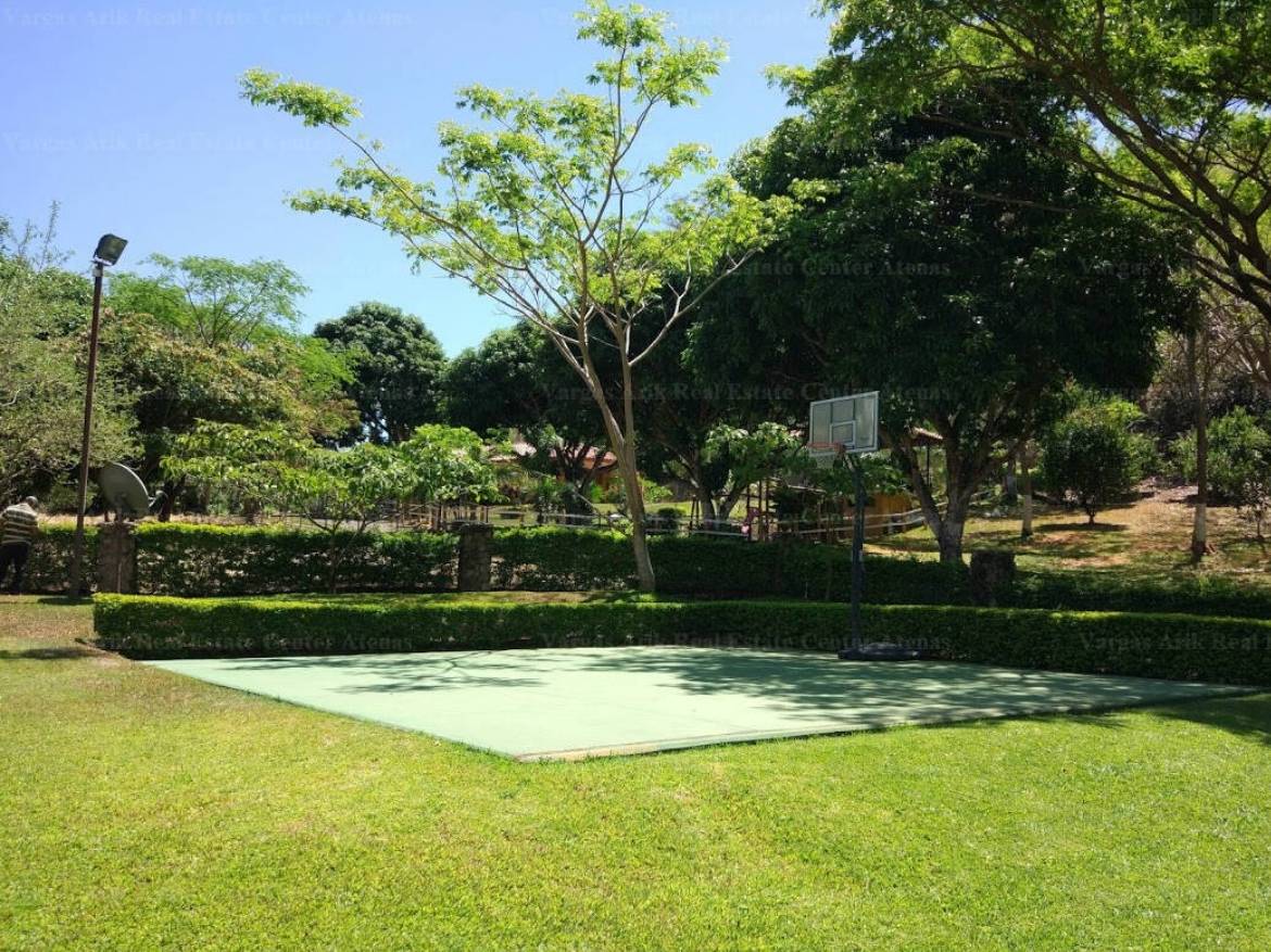 basketball field in the garden - Luxury Atenas property with an exceptional pool and lots of building space