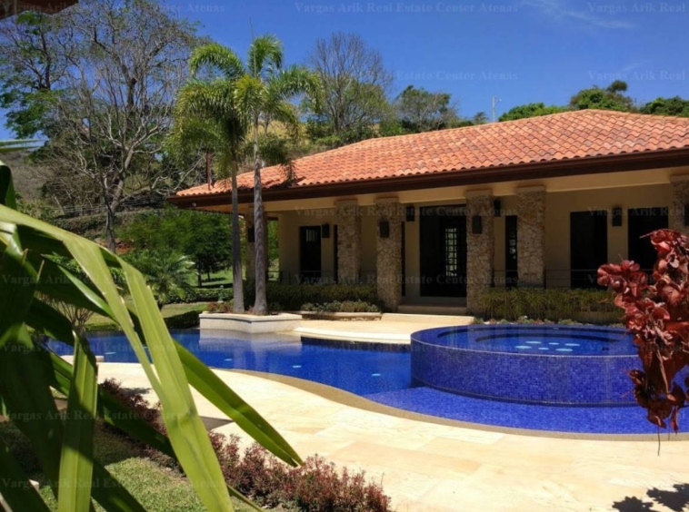 Luxury Atenas property with an exceptional pool and lots of building space - Pool view 3